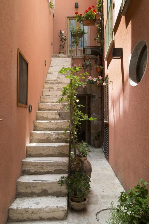 Апартаменти Il Cortile Fiorito Трапані Екстер'єр фото